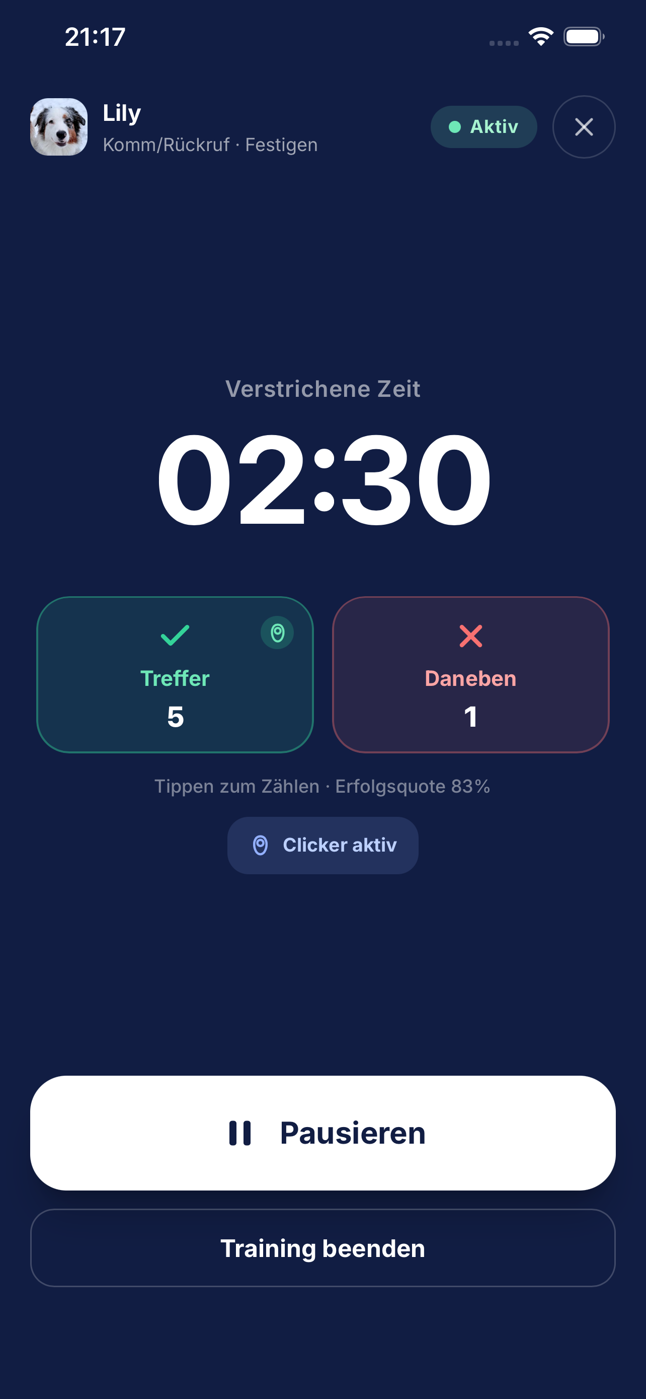 Laufende Trainingseinheit mit Timer, Treffern und aktivem Clicker